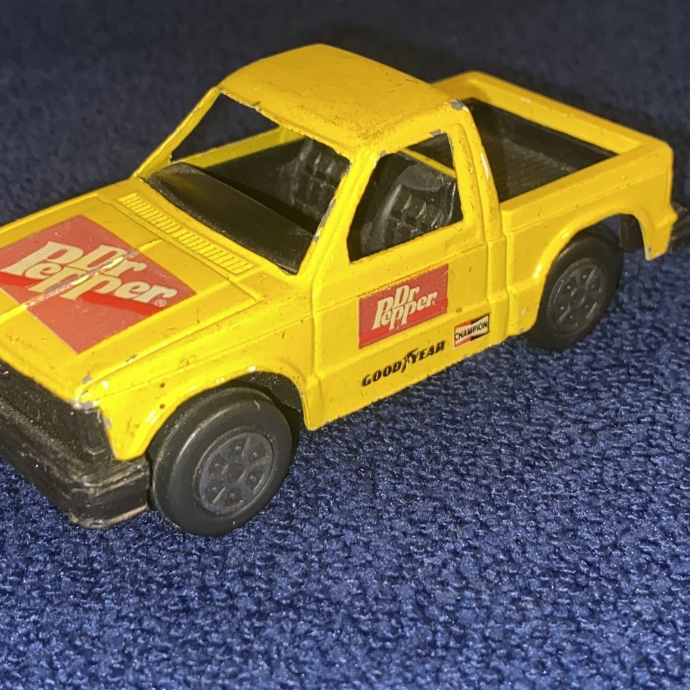 1970s 80s TootsieToy CHEVROLET S-10 PICK-UP TRUCK Dr. Pepper Yellow Diecast 4" L
